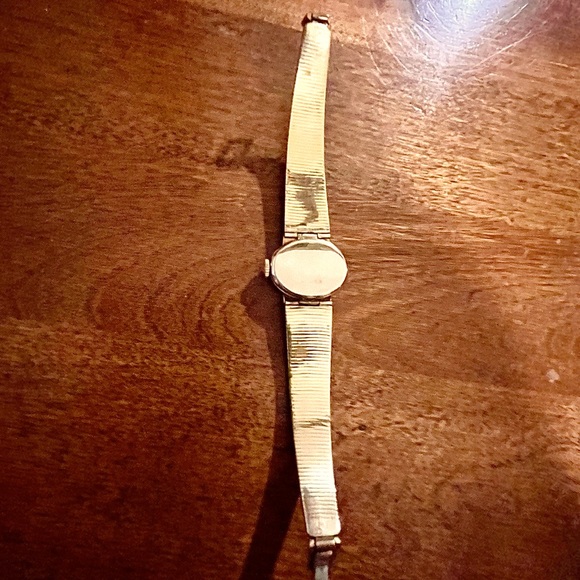 Bucherer Ladies Wristwatch - Picture 9 of 11